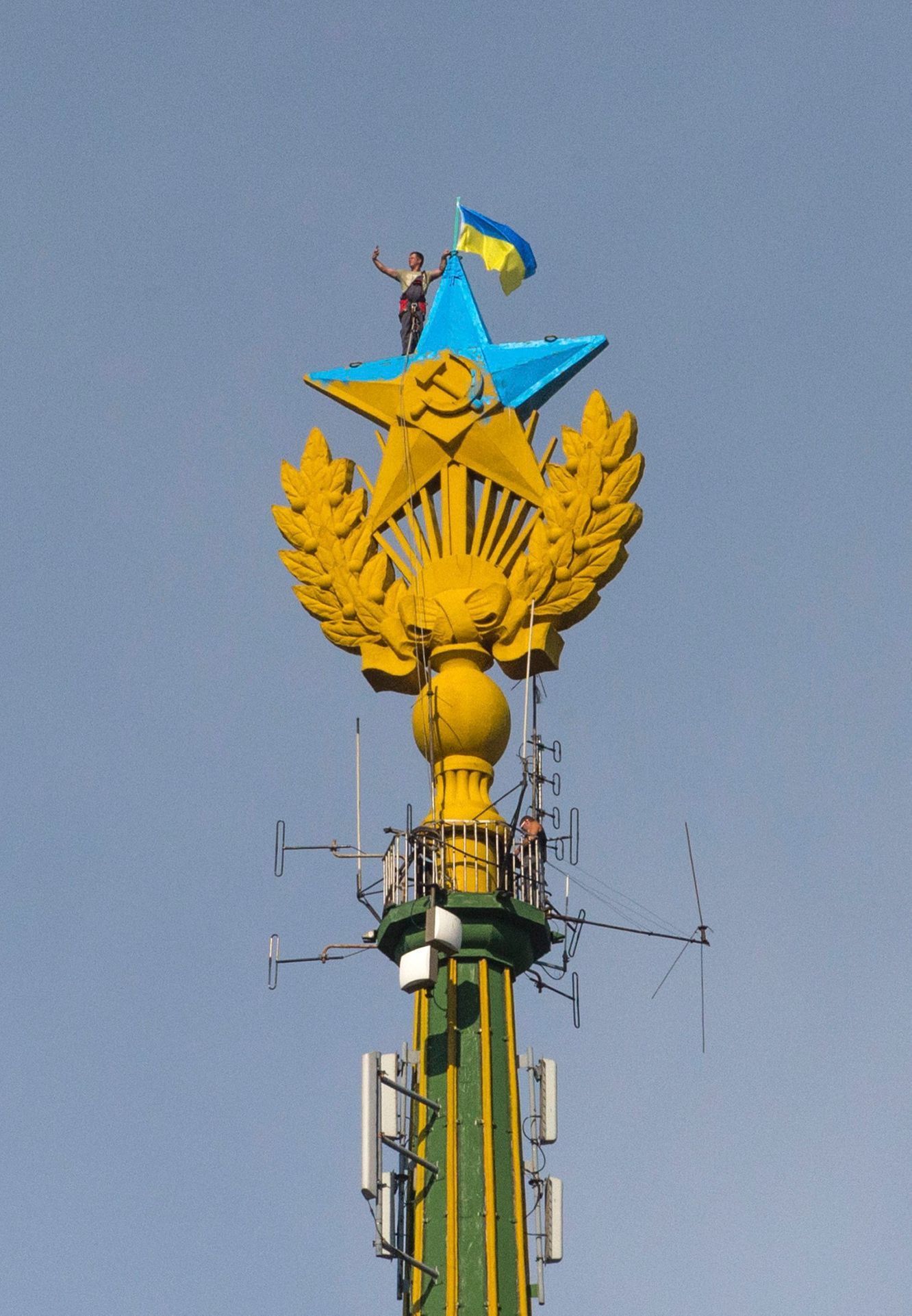 Rusko - Moskva - ukrajinská vlajka