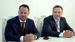 Michael Smelík a Jiří Vojtěchovský (zleva) na jednání v Kyrgyzstánu.