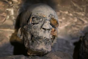 Foto: Archeologové objevili v Egyptě 3000 let starou mumii. Dostala jméno Thuya