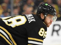 Žádná smlouva Bruins se momentálně nejeví tak pozitivně jako ta s Pastrňákem.