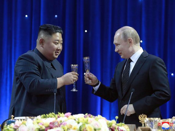 Kim Čong-un s Vladimirem Putinem na dřívější schůzce.