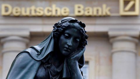 Deutsche Bank přežije. Evropa by se ale měla drastickým americkým pokutám postavit