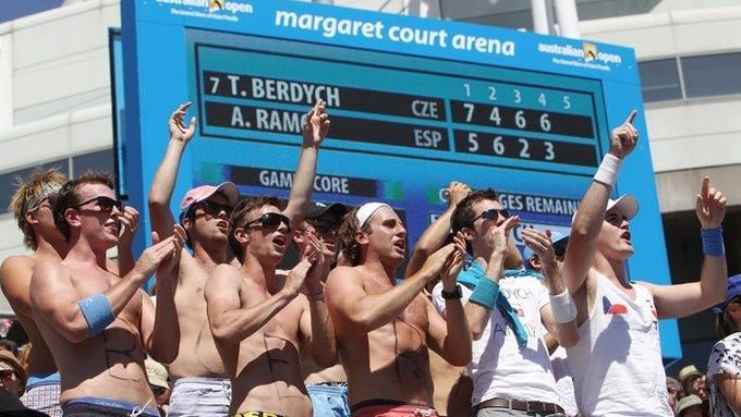 Pomůžou proti přesile? Berdych army