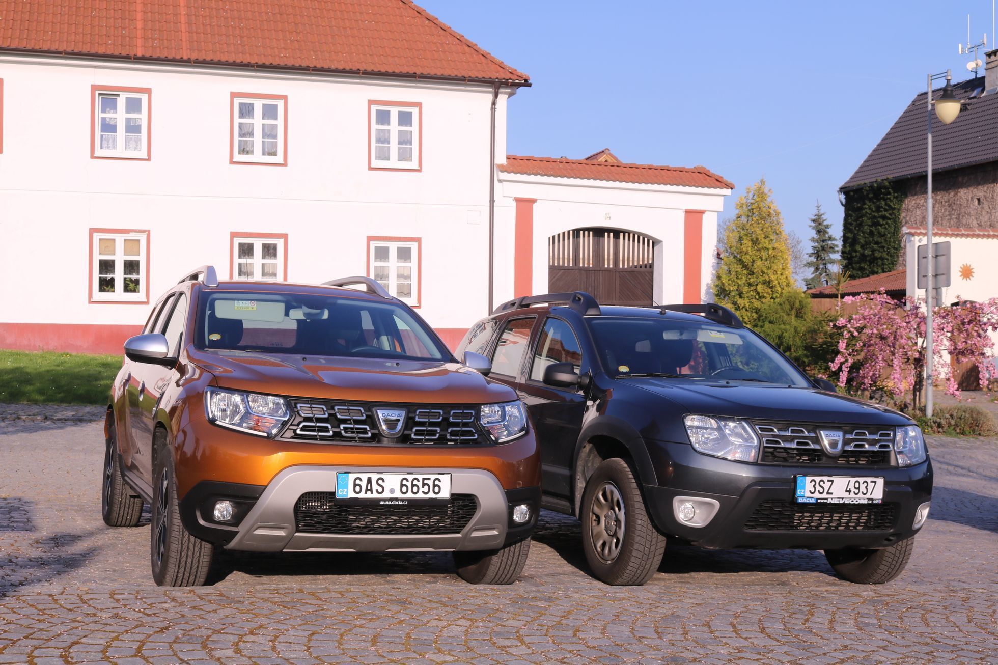 Srovnání Dacia Duster stará vs. nová