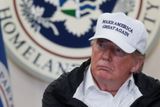 Už od prezidentských voleb z roku 2016 slibuje, že v oblasti postaví zeď, která by zabránila nelegálním migrantům z Mexika vstoupit do Spojených států.