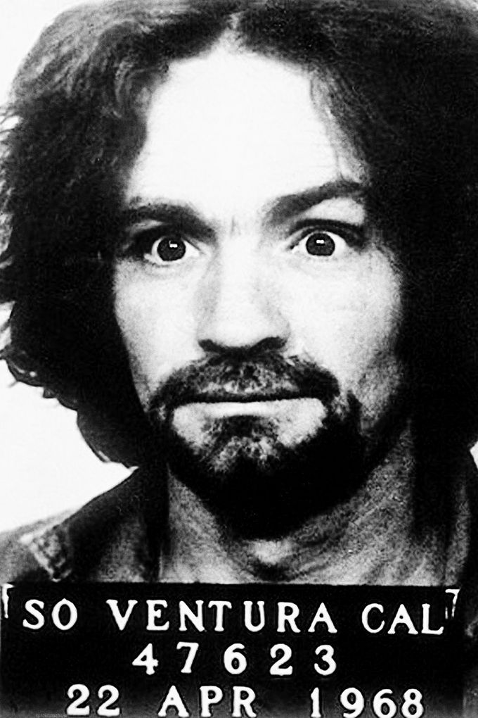 Charles Manson na archivním snímku po svém uvěznění v roce 1968