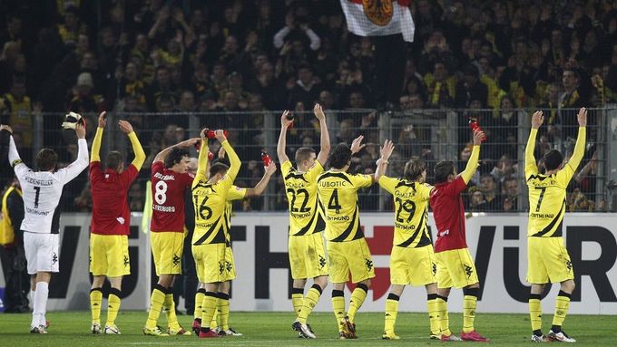 Borussia Dortmund míří za titulem.