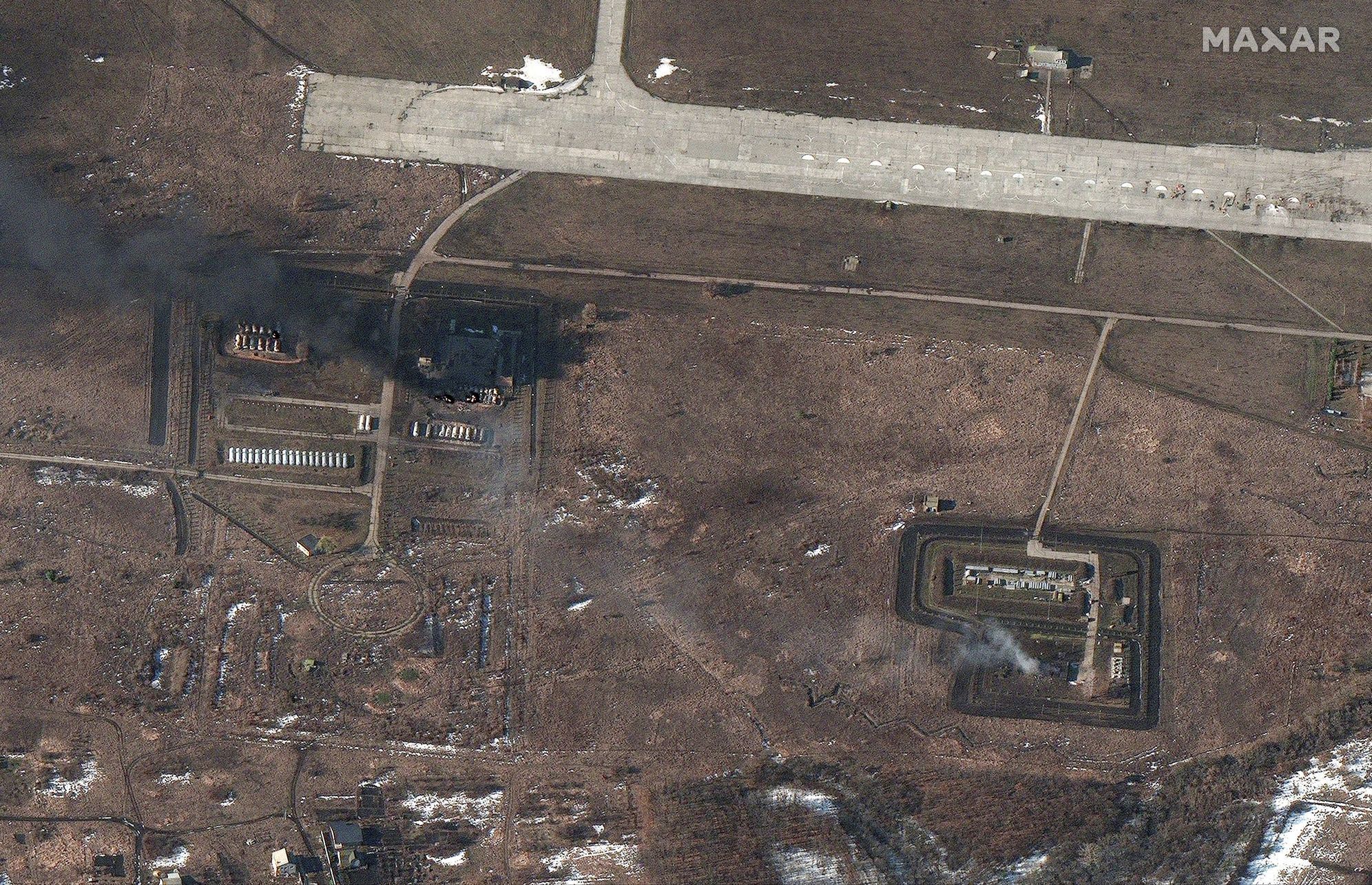 satelit Ukrajina letiště Rusko útok