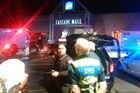 Neznámý útočník střílel v obchodním centru v USA. Zabil pět lidí