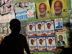 Haiťané dlouho volit nemohli. Dnes mohou, ale o hlasování zjevně nemají zájem