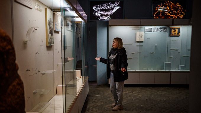 Chersonské muzeum se specializuje na místní a přírodní historii. Po osmiměsíční ruské okupaci zůstaly jeho vitríny prázdné.
