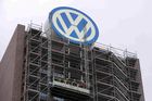 Účet za emisní skandál. Volkswagen hlásí první čtvrtletní ztrátu za dvacet let