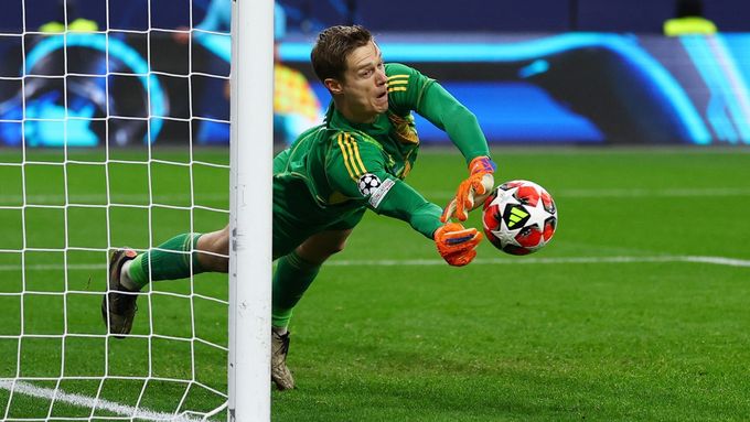 Peter Vindahl v zápase LM Bayer Leverkusen - Sparta Praha