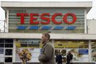 Tesco je zpět v zisku, tržby ve Velké Británii po třech letech vzrostly