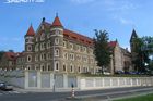 Poště se povedlo prodat unikátní klášter v centru Prahy. Požadovala 353 milionů