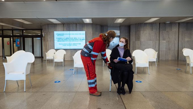 Obrazem: Praha představila Metropolitní očkovací centrum, obslouží i tisíc lidí denně