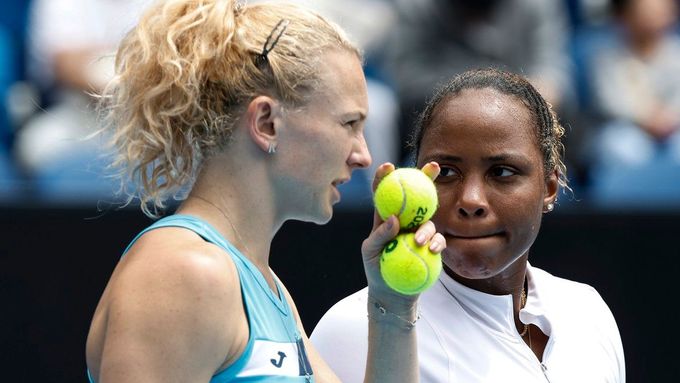 Podívejte se na sestřihy obou semifinále čtyřhry na Australian Open.