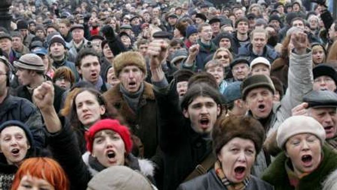 Minulý víkend se v Petrohradu uskutečnila demonstrace na protest proti diskvalifikaci opozice z dnešních voleb