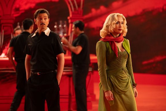 Diego Luna a Jennifer Lopezová ve filmu Polibek pavoučí ženy.