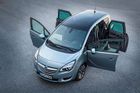 Protisměrné dveře si nový Opel Meriva nechá. Mění motor