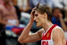 Rusové nesmí hrát turnaje v basketbalu. Spasí je Kirilenko?