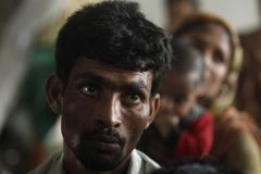 Bangladéš bičuje cyklón, z domovů musel milion lidí