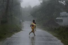 Cyklon Enawo zabil na Madagaskaru nejméně 38 lidí. Desítky tisíc lidí musely z domovů
