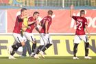 Živě: Teplice - Sparta 0:4. Pražané díky prvnímu poločasu snů vyhráli i čtvrtý ligový duel