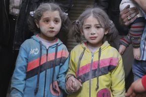 Foto: Tři zarytí nepřátelé, tři pohledy na syrský horor
