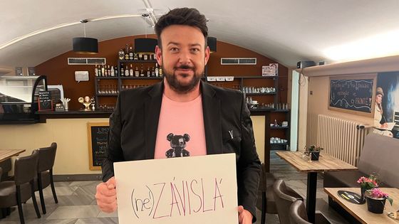 Herec Lukáš Malínek byl hostem v podcastu (ne!)ZÁVISLÁ.