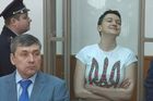 Porošenko tvrdí, že se dohodl s Putinem na propuštění Savčenkové. Pilotka přerušila hladovku