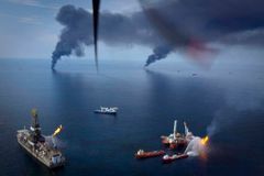 Halliburton se přiznal, zničil důkazy o ropné havárii