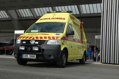 Při nehodě dvou aut se na Brněnsku zranilo sedm lidí