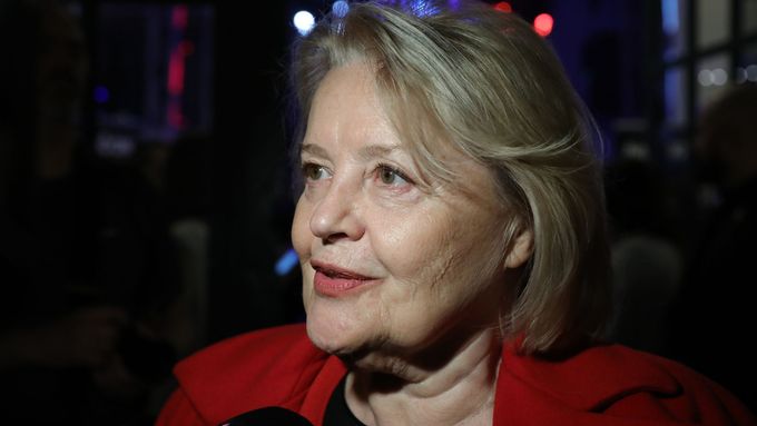 Ke sněmovním kandidátům by mohla patřit bývalá diplomatka a herečka Magda Vášáryová.