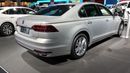 Vůz je produkovaný ve společném podniku čínské značky SAIC a Volkswagenu. Nejde o jediné joint-venture, které VW v Číně má. To druhé je s automobilkou FAW, na čínském trhu si však oba společné podniky konkurují. Na šanghajském autosalonu ale najdete všechny Volkswageny téměř pod jednou střechou. Výjimkou je ještě druhý stánek koncernu SAIC, kde jsou i Volkswageny, které jsou ale jinak k vidění i na stánku značky jako takové.