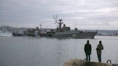 Krym -Sevastopol - ruská námořní loď - 2. 3. 2014