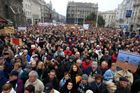 V Budapešti protestovaly desetitisíce lidí proti vládě