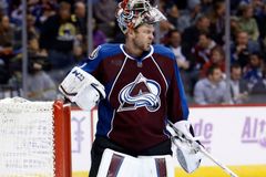 Colorado v NHL přišlo o brankáře Varlamova, musí na operaci