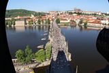 Opět se běželo historickými místy staré Prahy. Včetně Karlova mostu.