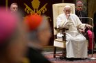 Papež František přijal kubánského prezidenta Castra