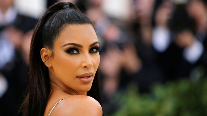 Tvář odporu. Celebrita Kim Kardashian, jedna z vůdčích postav odporu proti "tiktokizaci" Instagramu.