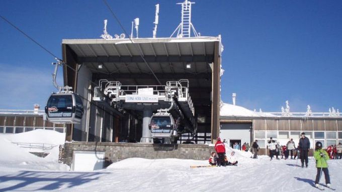Lyžařský areál Černá hora má přivítat první lyžaře již tento víkend. Loni to bylo ještě o víc jak měsíc dříve