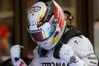 F1: Hamilton vyhrál kvalifikaci, Vettelovy trable nekončí