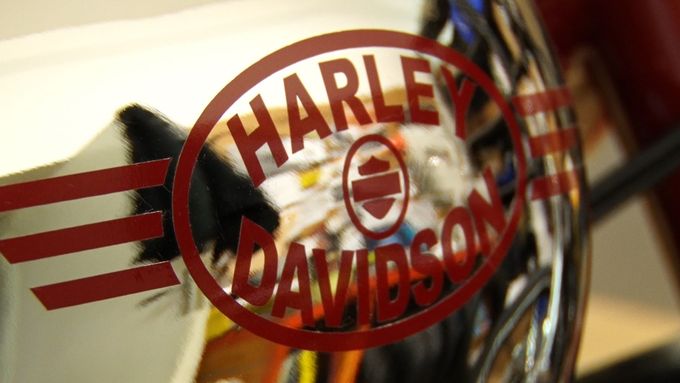 Motocykly Jawa jsou legendou mezi motorkáři i sběrateli. Jejich krása inspirovala dva mechaniky z pražské dílny Harley-Davidson ke stavbě unikátu.
