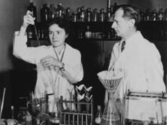 Gerta a Carl Coriovi, laureáti Nobelovy ceny za medicínu v roce 1947.