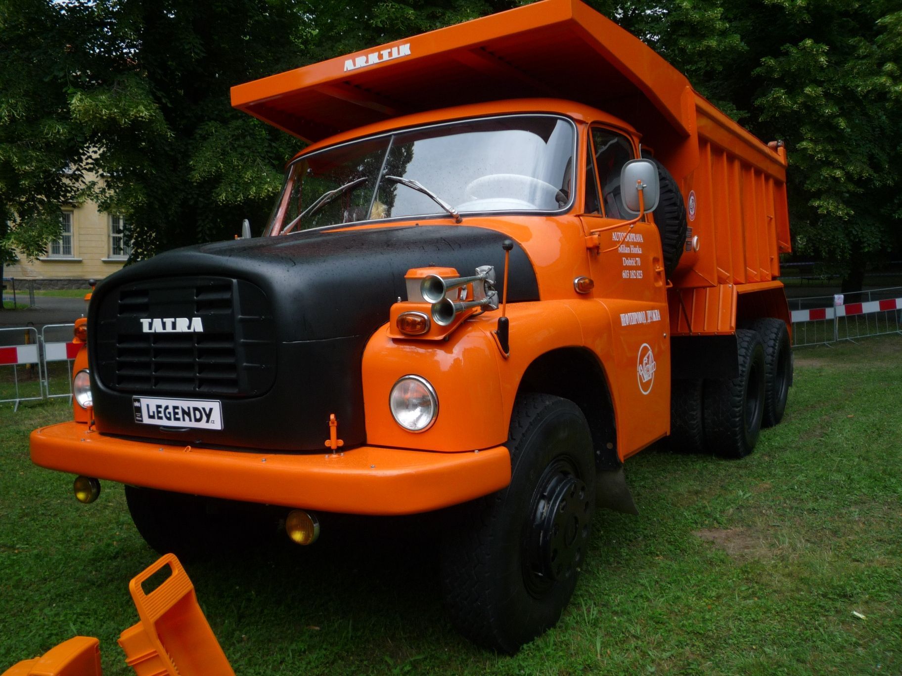 Tatra 148