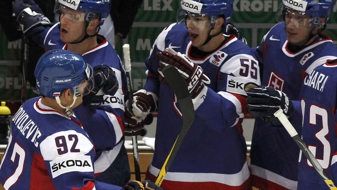 MS v hokeji 2012: USA - Slovensko (radost, slovenská střídačka)