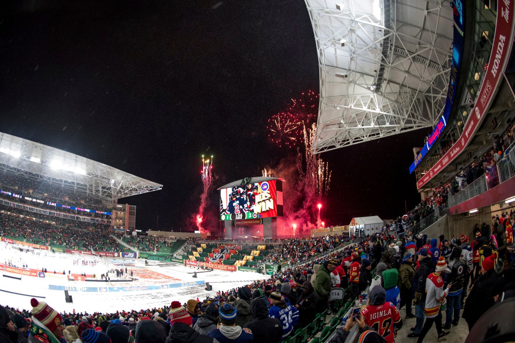 NHL 2019/2020, Heritage Classic, Calgary Flames - Winnipeg Jets