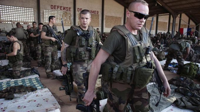 Francouzští vojáci v Mali, ilustrační foto.