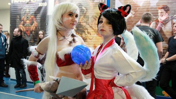 Foto: Pragoffest předvedl popkulturní kostýmy i vlogery